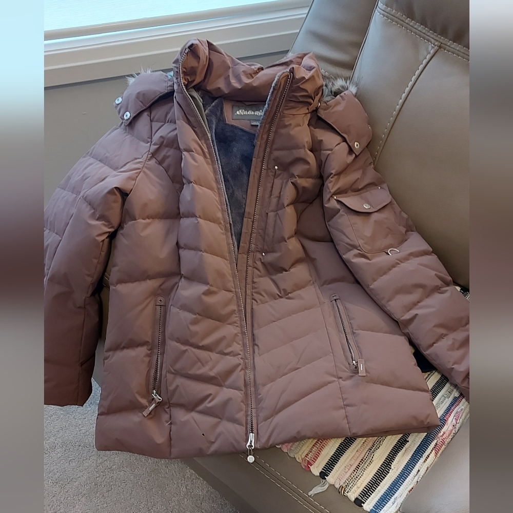Eddie Bauer Womens Puffer Jacket W Furlined Hood